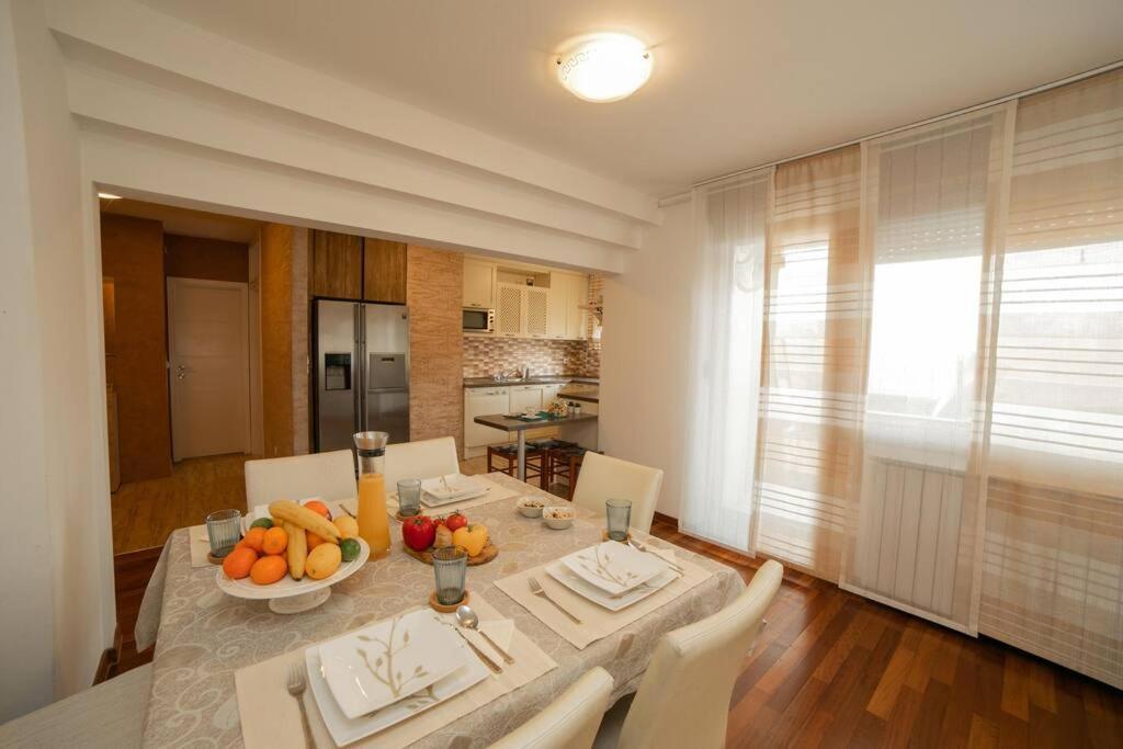 Sunny day -Arena Zagreb , 2 bathrooms, 102m², Buitenkant foto