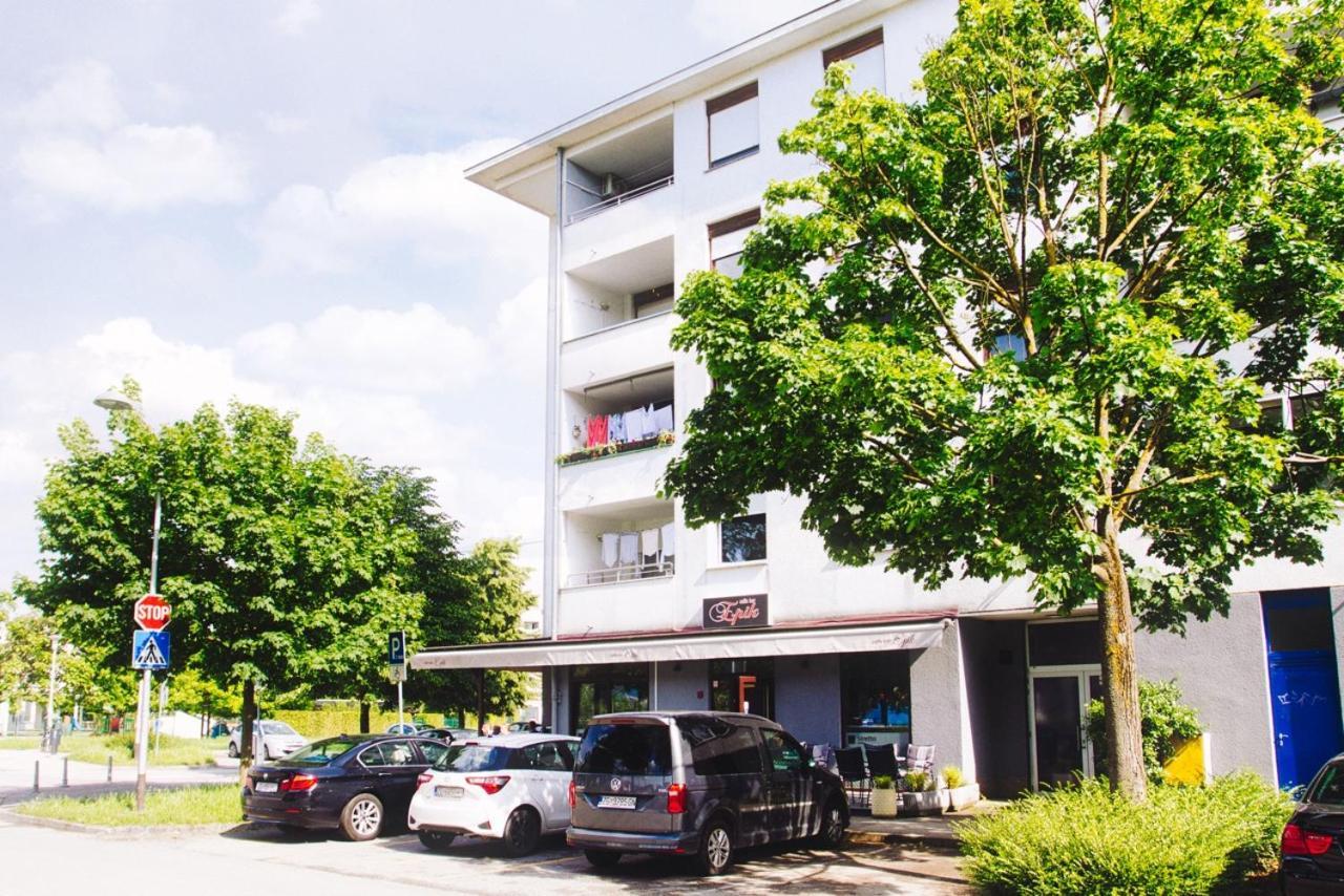 Sunny day -Arena Zagreb , 2 bathrooms, 102m², Buitenkant foto